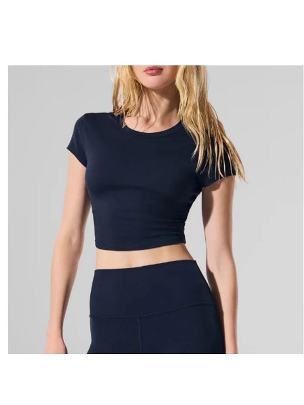 Alo Alosoft Crop Finesse Top - like new